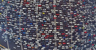 Χιλιάδες εγκλωβισμένα αυτοκίνητα στην Κίνα - Φωτογραφία 1