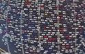 Χιλιάδες εγκλωβισμένα αυτοκίνητα στην Κίνα