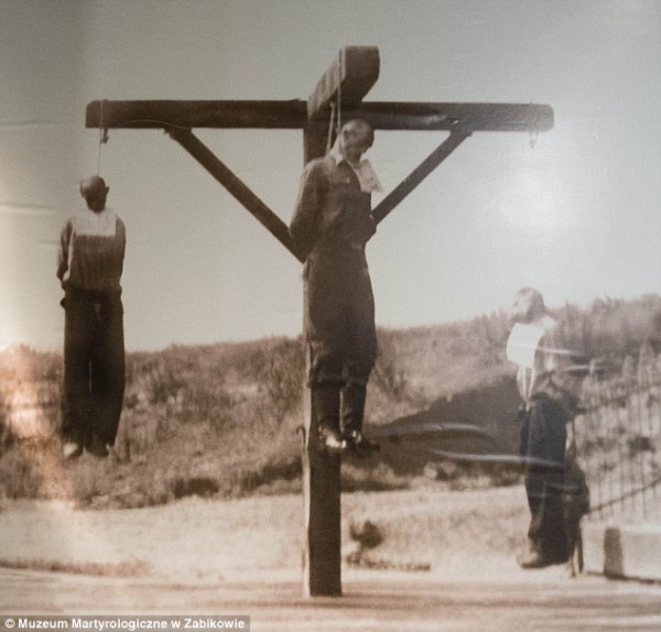 H σκοτεινή ιστορία του πρώτου στρατόπεδου θανάτου του Χίτλερ - Σε ασθενής και νοσηλευτές έκαναν πειράματα θανάτου [photos] - Φωτογραφία 6