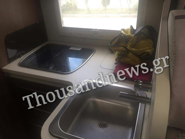 Μέσα στο βανάκι της περιοδείας του Αδωνη Γεωργιάδη - δείτε φωτογραφίες - Φωτογραφία 4