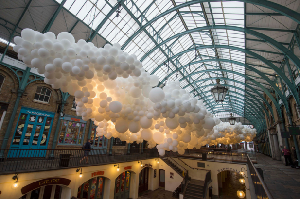 Σε οροφή του Covent Garden στο Λονδίνο, κρέμασαν 100.000 μπαλόνια [photos] - Φωτογραφία 4