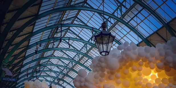 Σε οροφή του Covent Garden στο Λονδίνο, κρέμασαν 100.000 μπαλόνια [photos] - Φωτογραφία 9