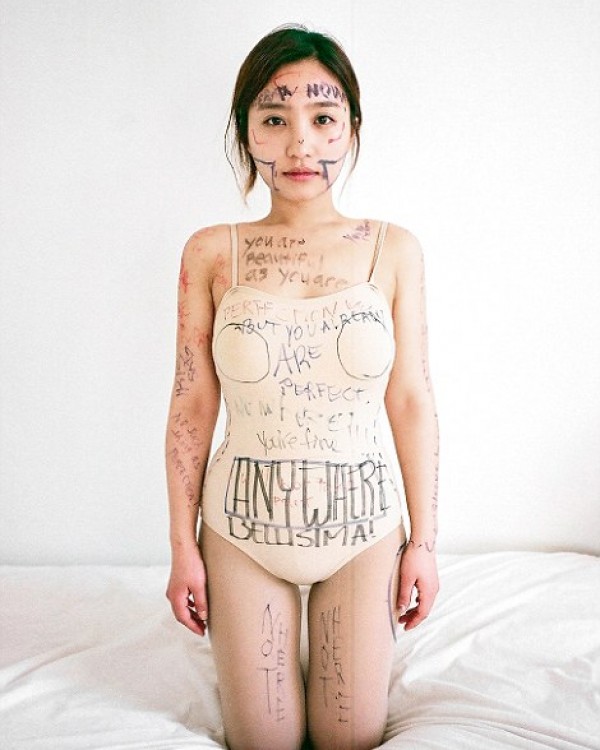 Νότια Κορέα: Κάνουν δεκάδες πλαστικές για να μοιάζουν με τις γυναίκες του Δυτικού κόσμου! [photos] - Φωτογραφία 10