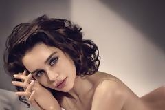Η Emilia Clarke εκτός από Καλίσι, είναι και η πιο σέξι γυναίκα του κόσμου