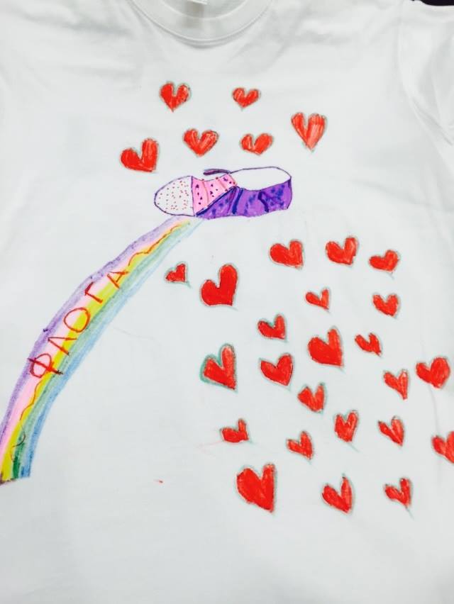 Τα παιδιά της Φλόγας ζωγραφίζουν τα όνειρά τους πάνω σε μπλούζες - Ας τα βοηθήσουμε - Φωτογραφία 2