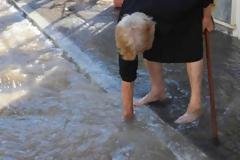 Πλημμύρισε συνοικία στο αργός από βλάβη σε αγωγό ύδρευσης της ΔΕΥΑΡΜ