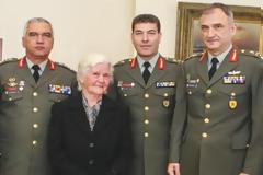 Oι άταφοι ήρωες του 1940 και η Ερμιόνη Μπρίγκου, η «Μάνα των Πεσόντων