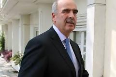 Και ο Μεϊμαράκης υπέκυψε στις selfie - Πως να πεις όχι σ'αυτές τις αιθέριες υπάρξεις; [photo]