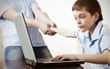 Παιδί και διαδίκτυο: Αποτρέψτε τη σχέση εξάρτησης