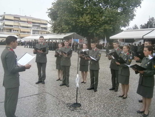 Υπό βροχή στα Τρίκαλα αλλά με υψηλό φρόνημα η ορκωμοσία 177 νέων στην ΣΜΥ - Φωτογραφία 2