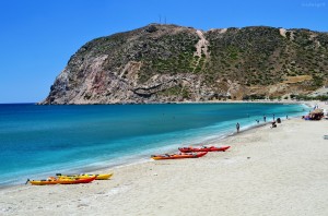 Γνωρίστε την υπέροχη παραλία Αγία Κυριακή στην Μήλο [photos] - Φωτογραφία 3