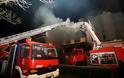 Φωτιά ξέσπασε σε διαμέρισμα στη Θεσσαλονίκη, εγκλωβίστηκαν οι δύο ένοικοι