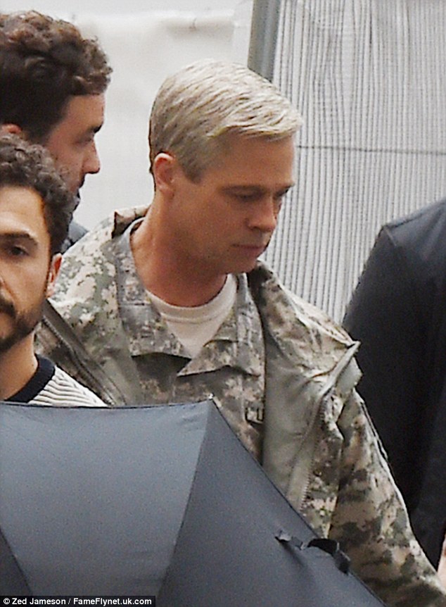 Tα νέα μαλλιά του Brad Pitt τα έχετε δει; [photos] - Φωτογραφία 3