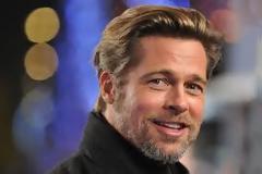 Tα νέα μαλλιά του Brad Pitt τα έχετε δει; [photos]