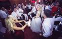 Η Rita Ora σε παραδοσιακό γάμο στο Κόσοβο [photos] - Φωτογραφία 4
