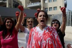 Εξόρυξη χρυσού με αίμα λαού; Γυναίκες από την Χαλκιδική στην Καναδική Πρεσβεία [photos]