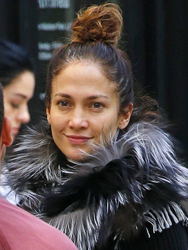 Η απομυθοποίηση της Jennifer Lopez - Δείτε την αμακιγιάριστη και με μαύρους κύκλους! - Φωτογραφία 3
