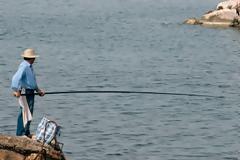 Πρέβεζα: Δεν πίστευε στα μάτια του ο ψαράς, όταν κοίταξε το καλάμι του! [photos]
