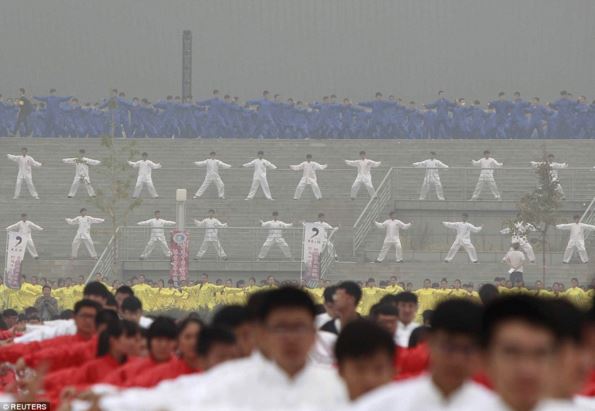 Απίστευτο στην Κίνα: 50,000 άτομα έκανα Τάι Τσί στον δρόμο [photo] - Φωτογραφία 6