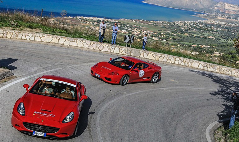 Πλημμύρισαν οι δρόμοι… από Ferrari - Φωτογραφία 3