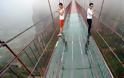 Άνοιξε η γυάλινη γέφυρα στην Ταιβάν! [photos]