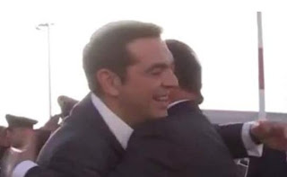 O Oλάντ τουιτάρει: Ο Τσίπρας με αγκάλιασε σφιχτά μόλις έφτασα [photo+video] - Φωτογραφία 1