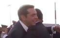 O Oλάντ τουιτάρει: Ο Τσίπρας με αγκάλιασε σφιχτά μόλις έφτασα [photo+video] - Φωτογραφία 1