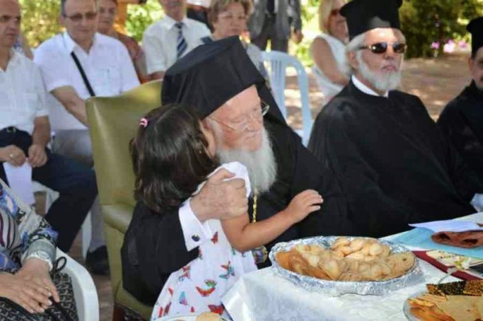 Ιστορικές στιγμές από την 24χρονη παρουσία του Οικουμενικού Πατριάρχη Βαρθολομαίου [photos+video] - Φωτογραφία 8