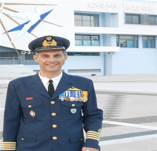 Βιβλιοπαρουσίαση του Σμχου (Ι) Αθανάσιου Μπινιάρη στον ΣΕΕΝΣΑ - Φωτογραφία 6