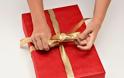 Μάθετε πώς να τυλίγετε μόνοι σας τα δώρα [photos] - Φωτογραφία 10