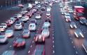 Σχεδόν 1 εκατομμύριο αυτοκίνητα κυκλοφορούν χωρίς τέλη κυκλοφορίας
