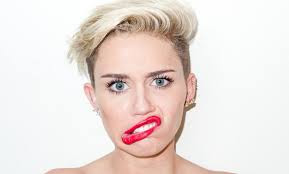 Το πρόσωπο που «κρύβει» χωρίς μακιγιάζ η Miley Cyrus [photos] - Φωτογραφία 1