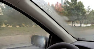 Το ιδανικό κόλπο για να μην θολώνουν τα τζάμια του αυτοκινήτου... [video] - Φωτογραφία 1