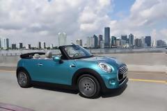 MINI Convertible: Ανοιχτοί ορίζοντες [photos]