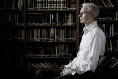 Assange των Wikileaks: Θα ΄θελα άσυλο στην Ελλάδα-Ο Τσίπρας ελέγχει απόλυτα στρατό και αστυνομία; - Φωτογραφία 1