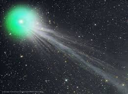 Οι μεθυστικές αναθυμιάσεις ενός αλκοολικού κομήτη - Φωτογραφία 1