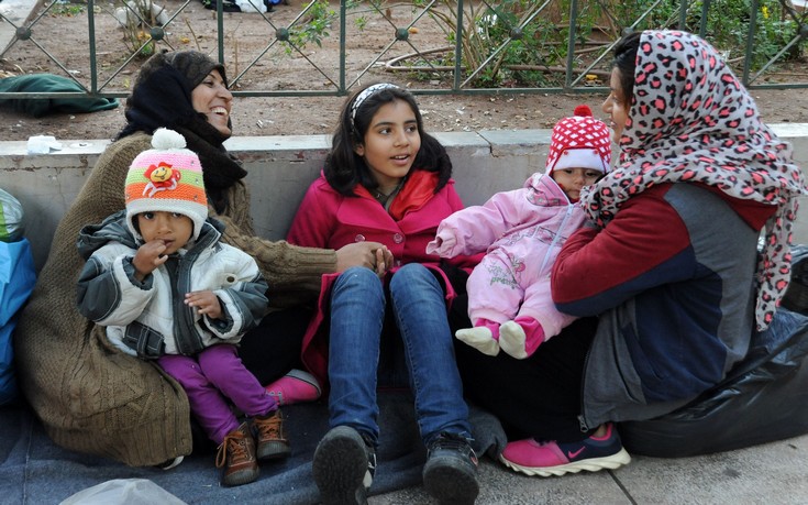 Επέστρεψαν στην πλατεία Βικτωρίας οι πρόσφυγες - Φωτογραφία 6