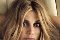 Lady Kitty Spencer: Η καλλονή ανιψιά της Νταϊάνα δίνει την περιουσία στoν αδερφό της