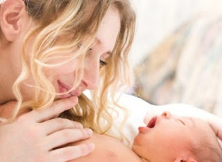 7 μεγάλες αλήθειες για τη ζωή μιας νέας μαμάς που δεν λένε τα βιβλία - Φωτογραφία 1