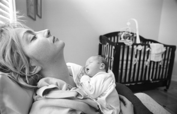 7 μεγάλες αλήθειες για τη ζωή μιας νέας μαμάς που δεν λένε τα βιβλία - Φωτογραφία 8
