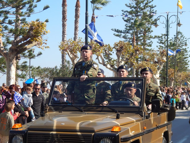 Φωτό από την παρέλαση του στρατού στην Κω για την επέτειο της 28ης Οκτωβρίου - Φωτογραφία 1