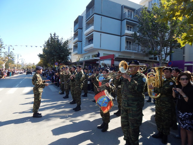 Φωτό από την παρέλαση του στρατού στην Κω για την επέτειο της 28ης Οκτωβρίου - Φωτογραφία 5