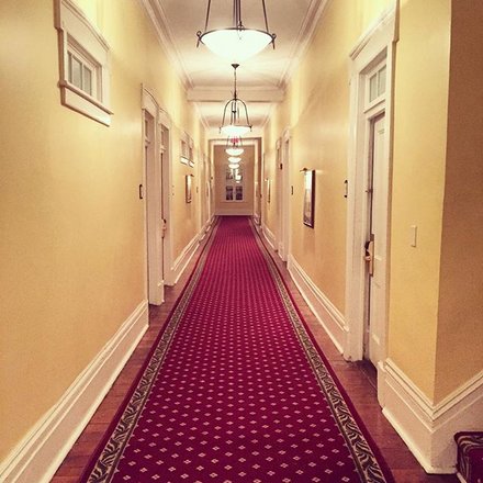 Δέκα στοιχειωμένα ξενοδοχεία - Φαντάσματα, περίεργα περιστατικά και μόνο θαρραλέοι επισκέπτες [photos] - Φωτογραφία 5