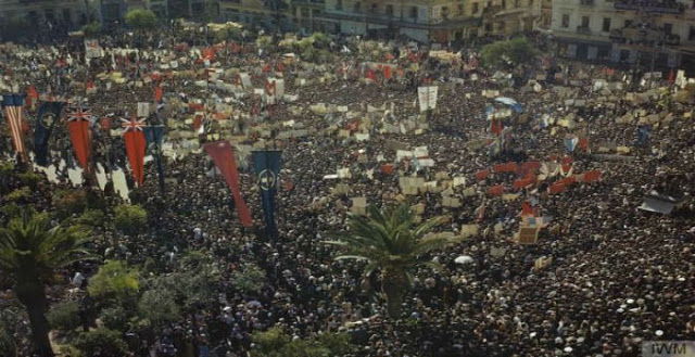 Όταν ο λαός ανέβηκε στην στέγη της Βουλής [18 Οκτωβρίου 1944] - Φωτογραφία 3