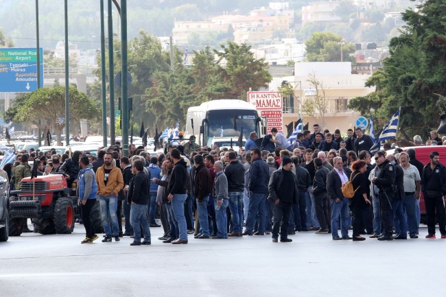 Το μεγάλο «ΟΧΙ» των αγροτών της Κρήτης για την υπερφορολόγηση - Φωτογραφία 12