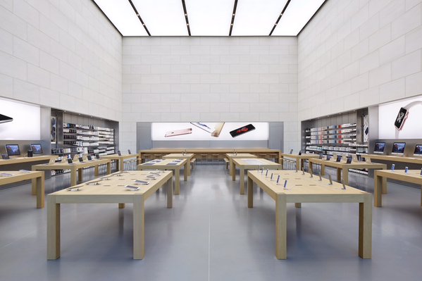 Η Apple άνοιξε στο Ντουμπάι το μεγαλύτερο Apple Store - Φωτογραφία 2