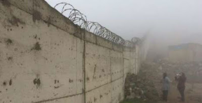 Περού: Τείχος μήκους δέκα χιλιομέτρων χωρίζει φτωχούς και πλούσιους [video] - Φωτογραφία 2