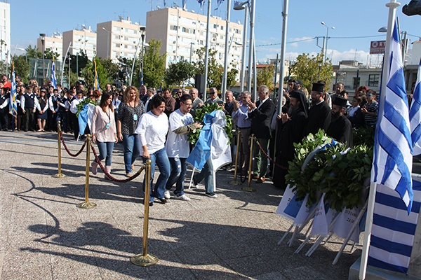 Κατάθεση στεφάνου της Γέφυρας Ζώης ΑμεΑ στον Δήμο Περιστερίου - Φωτογραφία 3