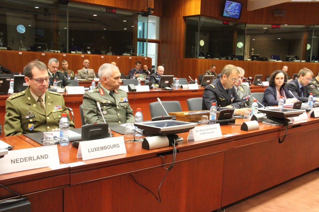 Ανέλαβε ο Έλληνας Στρατηγός τα καθήκοντα του Προέδρου της Στρατιωτικής Επιτροπής της Ε.Ε ! (φώτο) - Φωτογραφία 3