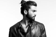 «Man bun» Η ανδρική κοτσίδα τρέντ